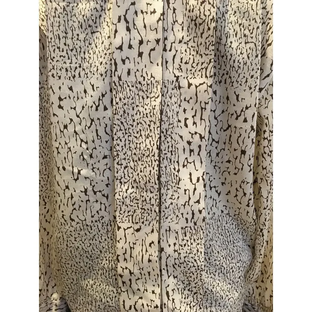 White, Blouse, Pullover, Tiger Pattern, Long Sleeve, Collared Neck, Clothing,
